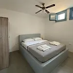 Almyra Blue Villa Loutrá