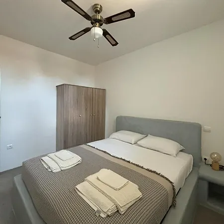 Almyra Blue * Loutrá