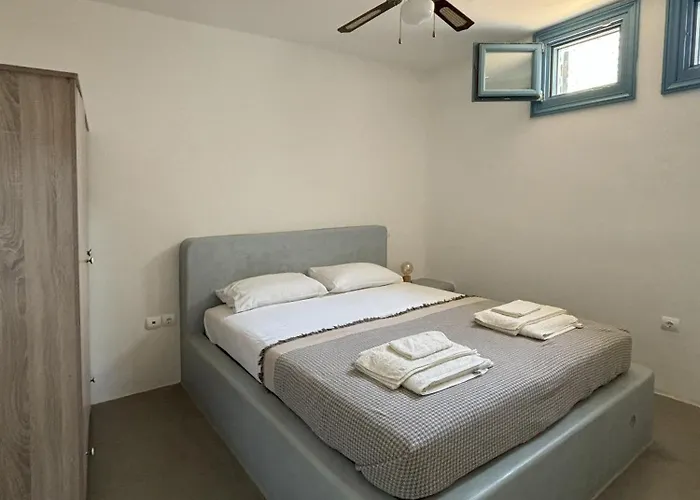 Almyra Blue Villa Loutrá